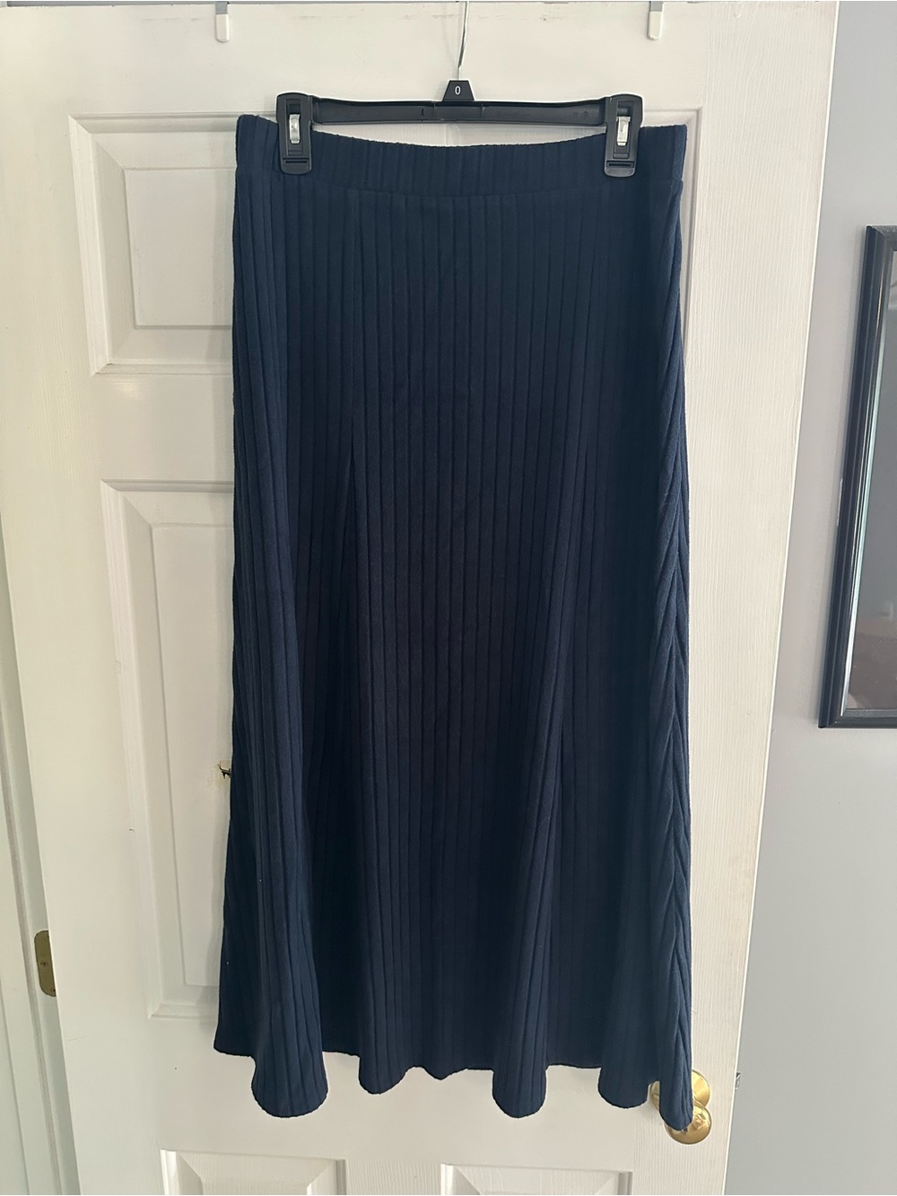 Old Navy Navy Ribbed Maxi Skirt
